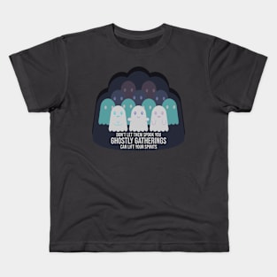 Genial Ghostly Ghosts [celebration] Kids T-Shirt